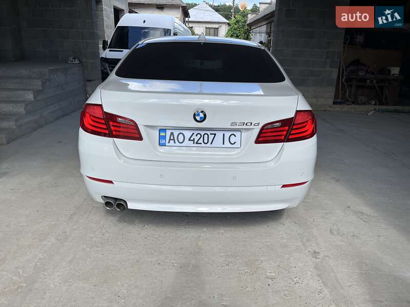 Седан BMW 5 Series 2010 в Виноградове