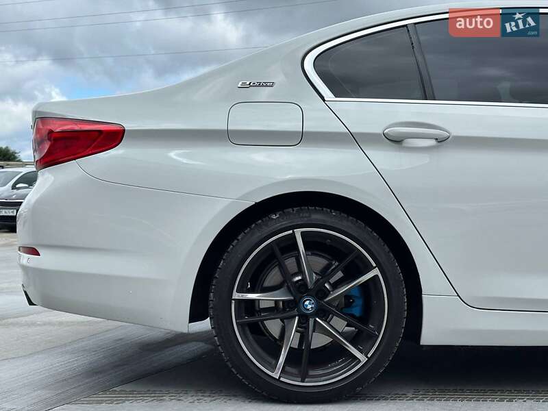 Седан BMW 5 Series 2018 в Львове