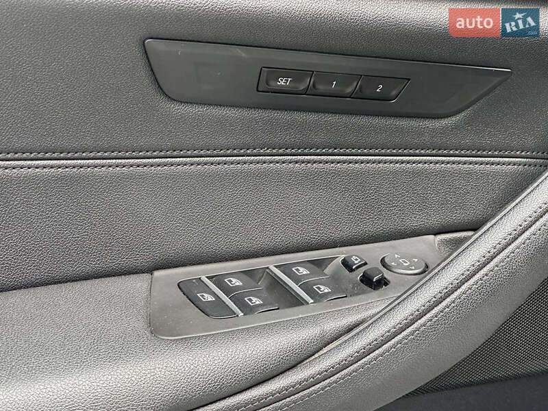 Седан BMW 5 Series 2018 в Львове