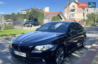 Седан BMW 5 Series 2015 в Бучі