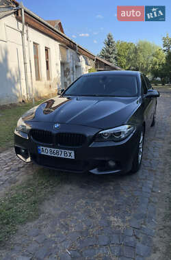 Седан BMW 5 Series 2015 в Берегово