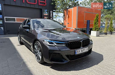 Седан BMW 5 Series 2017 в Ровно