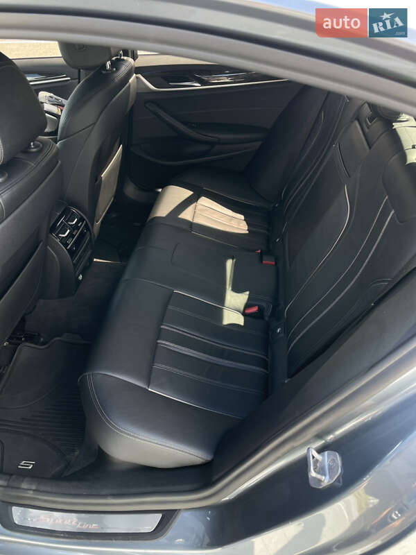 Седан BMW 5 Series 2017 в Львове фото 18 Седан BMW 5 Series 2017 в Львове