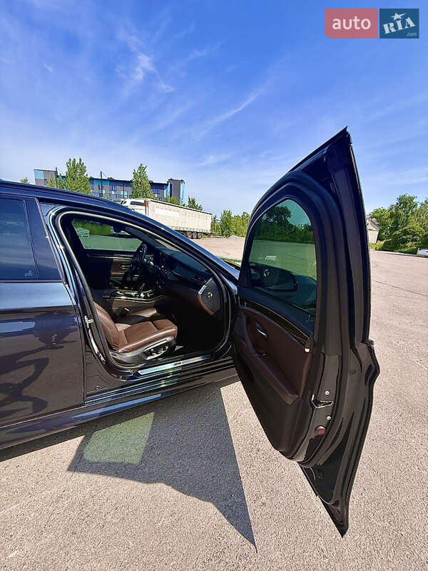 Универсал BMW 5 Series 2014 в Ровно