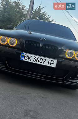 Седан BMW 5 Series 2002 в Дубно