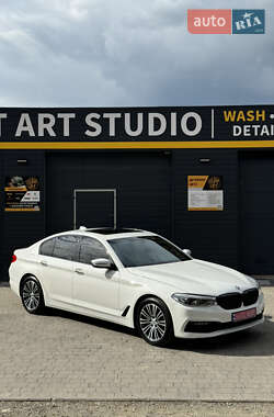 Седан BMW 5 Series 2018 в Ужгороде