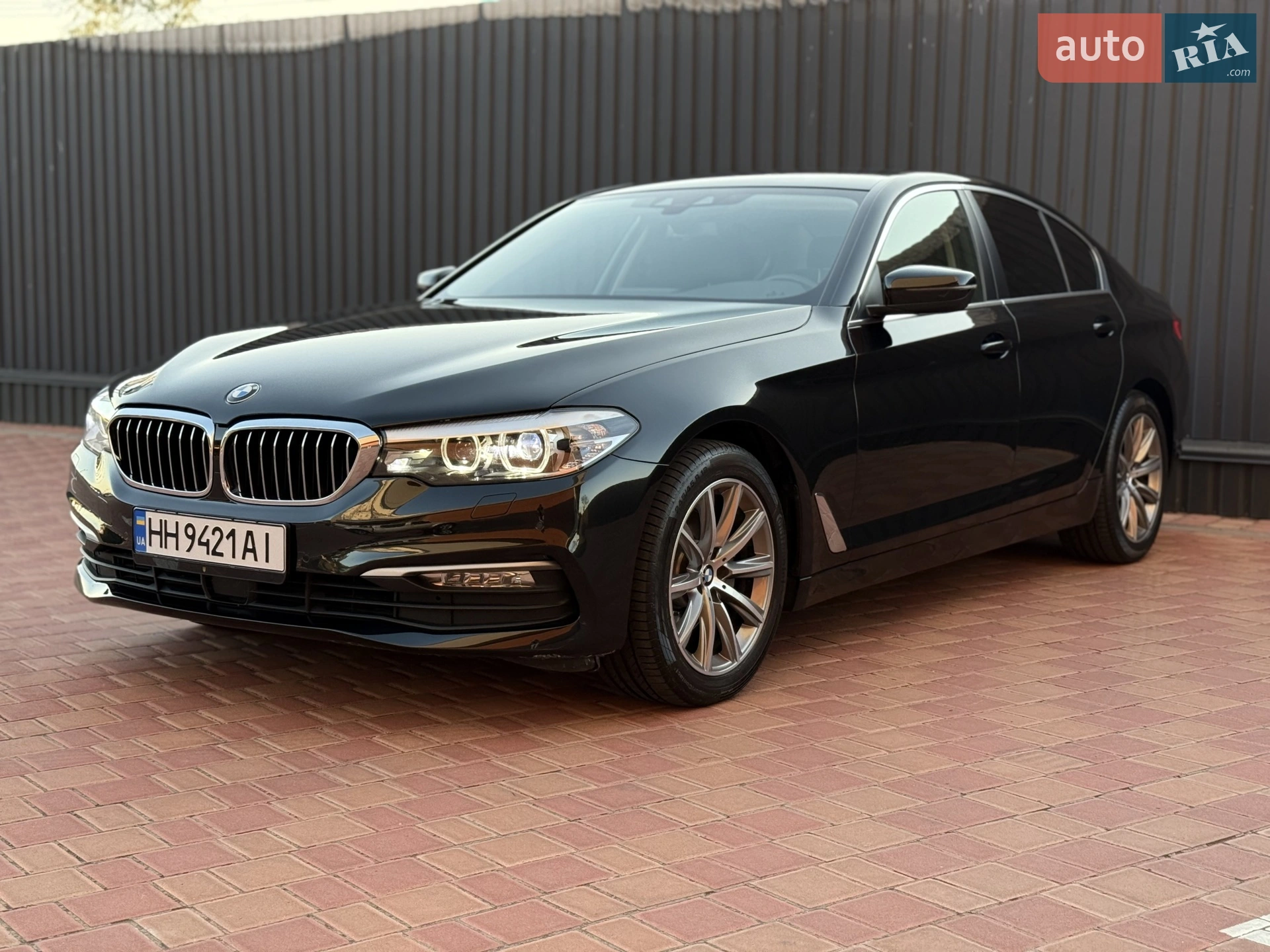BMW 5 Series 2017 VIN WBAJC31050WA79092 фото оголошення 7 з 29