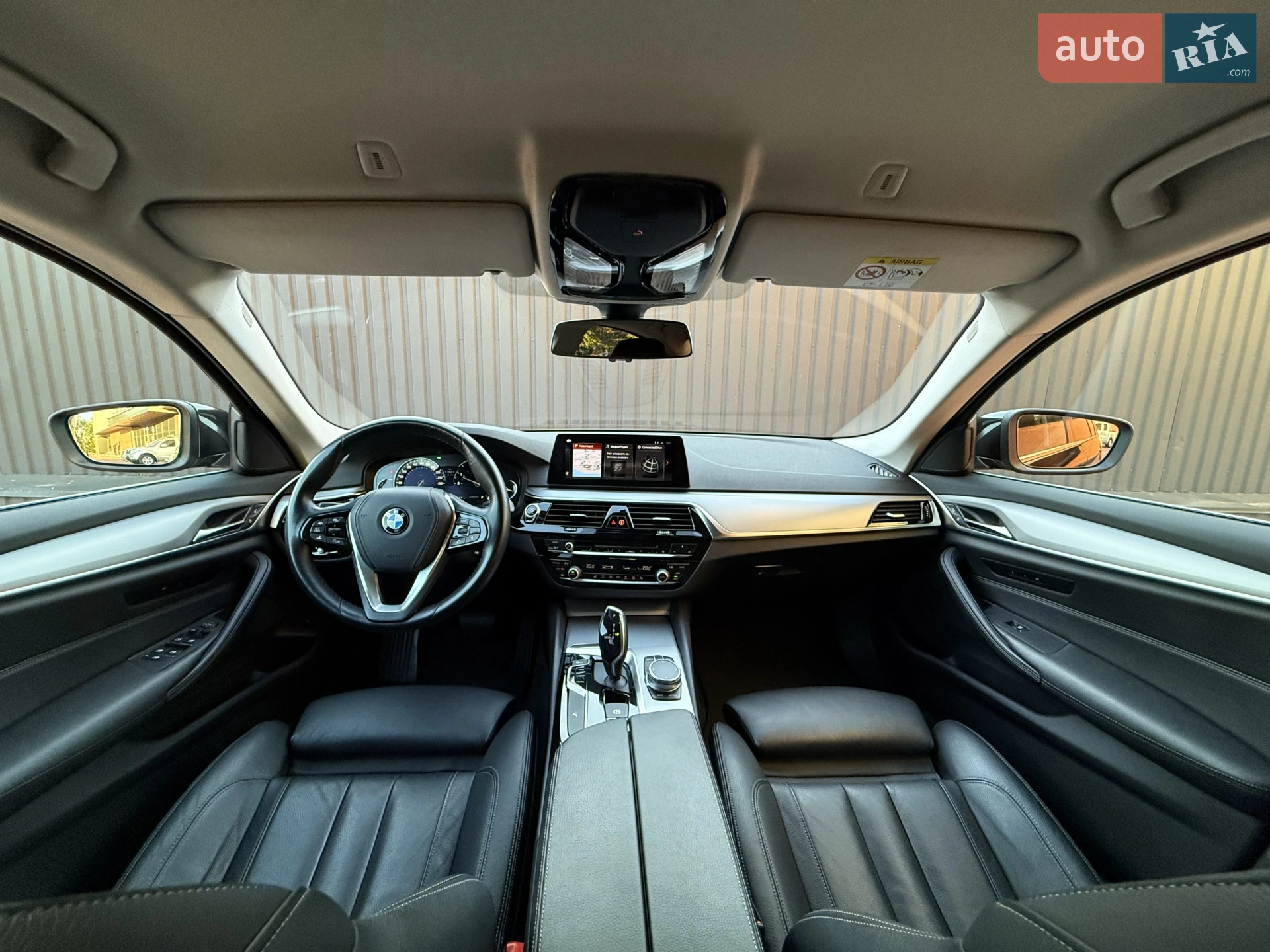 BMW 5 Series 2017 VIN WBAJC31050WA79092 фото оголошення 14 з 29