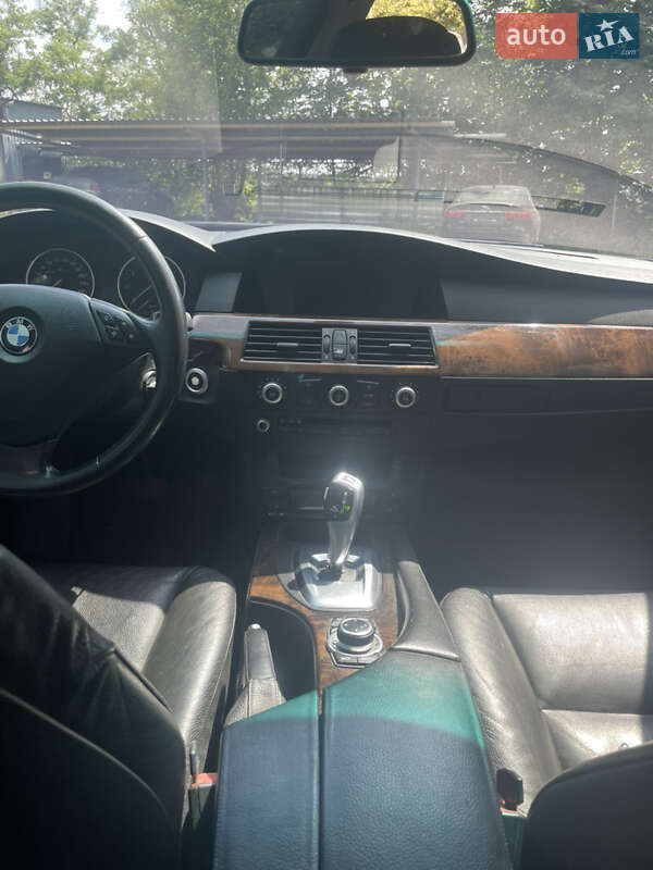 Седан BMW 5 Series 2008 в Южноукраинске