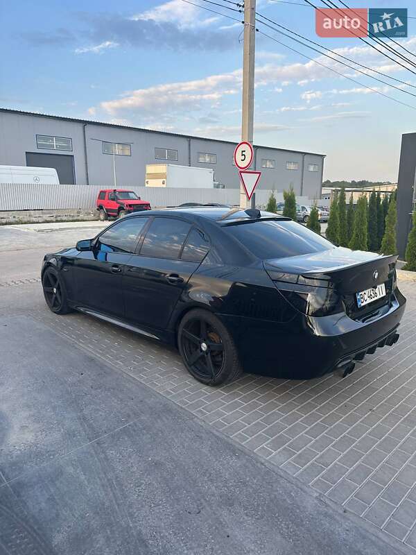 Седан BMW 5 Series 2005 в Львове