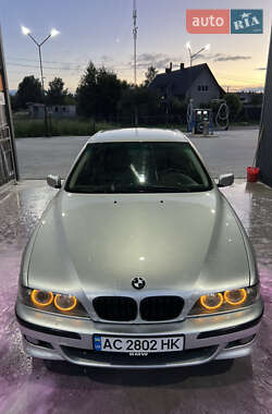 Седан BMW 5 Series 2001 в Старій Вижівці