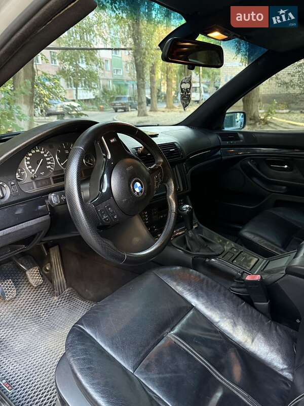 Седан BMW 5 Series 1999 в Березанке