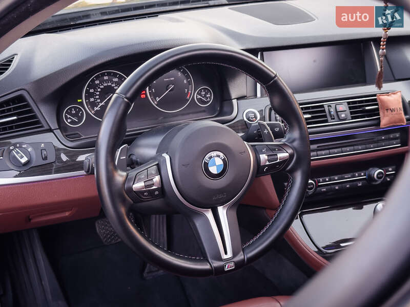 Седан BMW 5 Series 2014 в Коростене