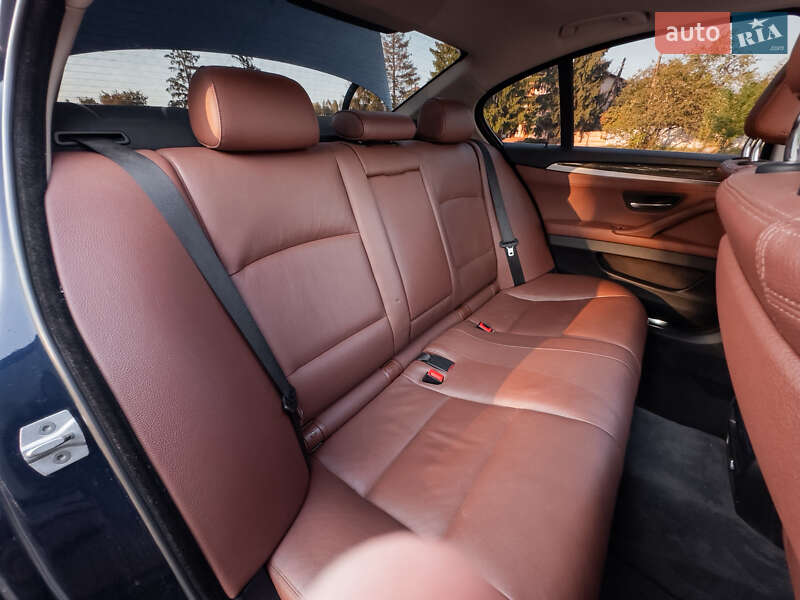 Седан BMW 5 Series 2014 в Коростене