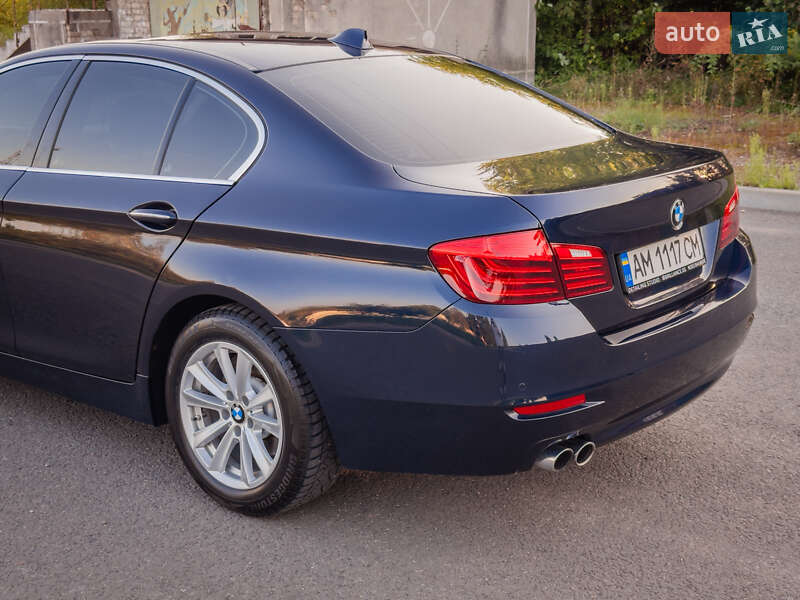 Седан BMW 5 Series 2014 в Коростене