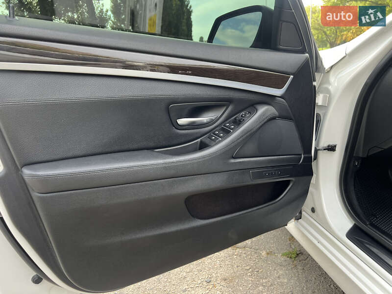 Седан BMW 5 Series 2012 в Кременчуге фото 16 Седан BMW 5 Series 2012 в Кременчуге