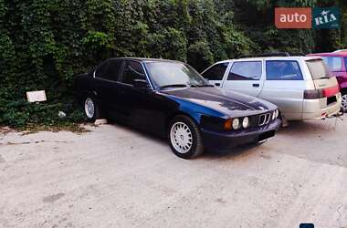 Седан BMW 5 Series 1992 в Днепре