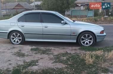 Седан BMW 5 Series 2000 в Балті