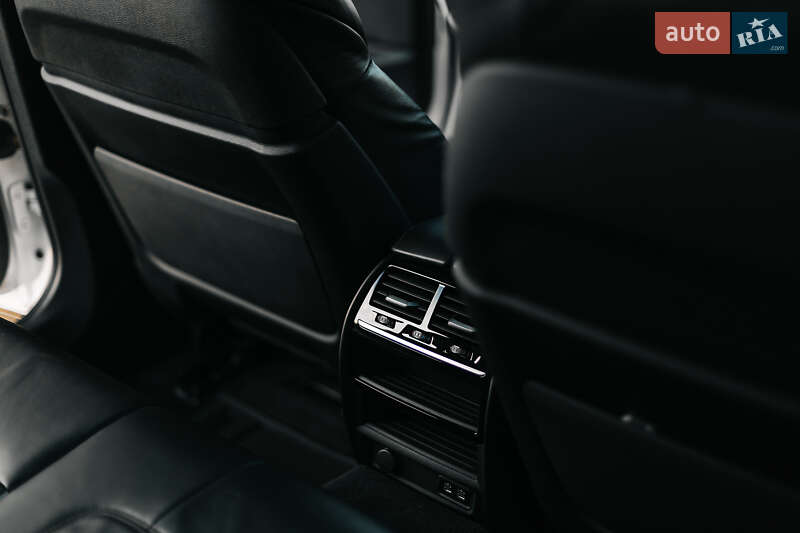 Седан BMW 5 Series 2020 в Днепре