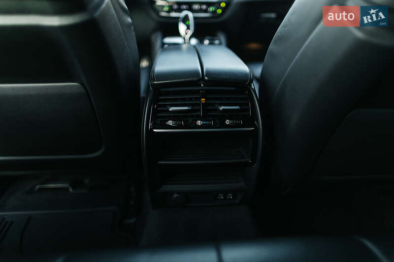 Седан BMW 5 Series 2020 в Днепре