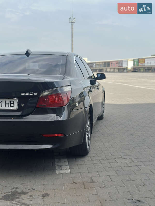 Седан BMW 5 Series 2003 в Черновцах