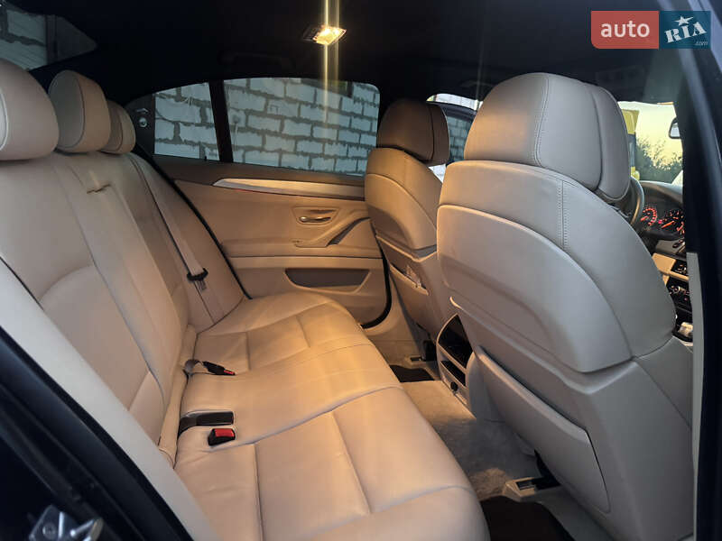 Седан BMW 5 Series 2012 в Звенигородке