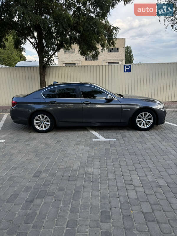 Седан BMW 5 Series 2016 в Кременчуге