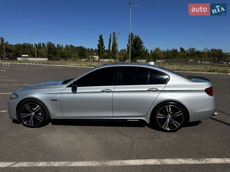Седан BMW 5 Series 2014 в Кривом Роге