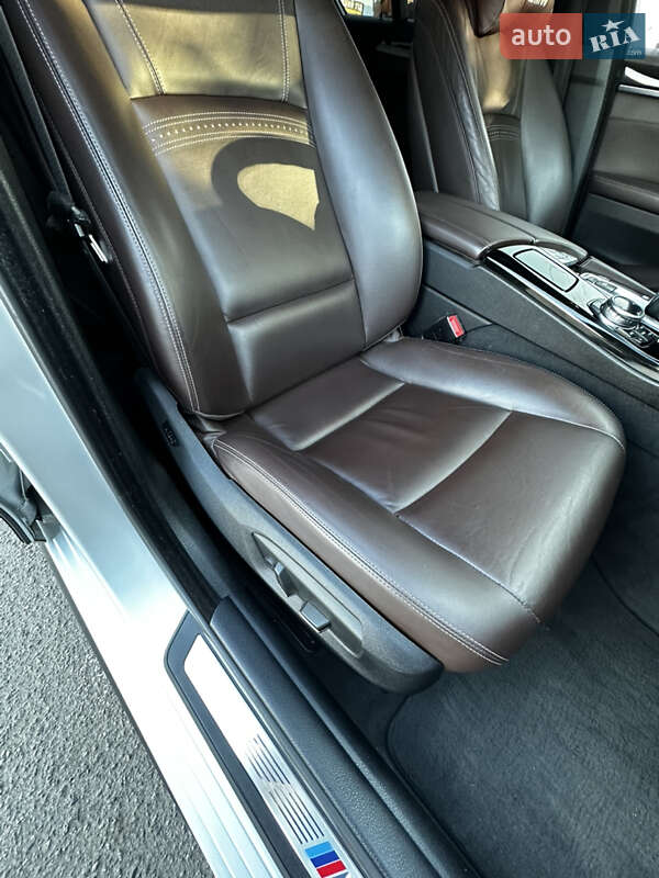 Седан BMW 5 Series 2014 в Кривом Роге