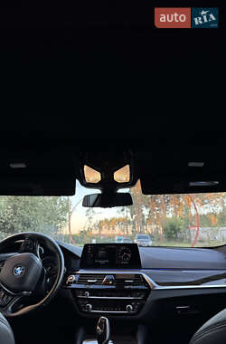 Седан BMW 5 Series 2019 в 
