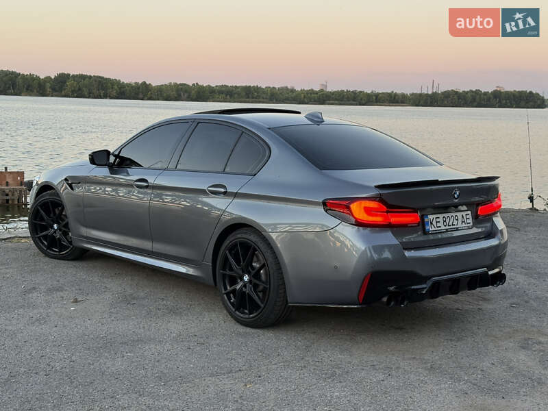 Седан BMW 5 Series 2018 в Дніпрі