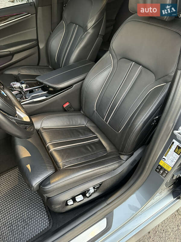 Седан BMW 5 Series 2018 в Дніпрі