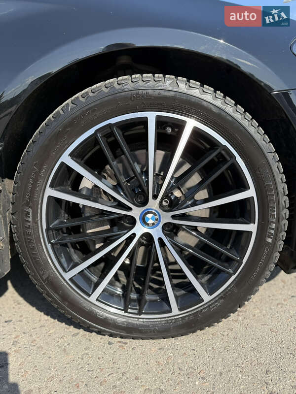 Седан BMW 5 Series 2018 в Киеве фото 24 Седан BMW 5 Series 2018 в Киеве