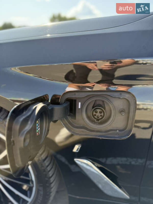 Седан BMW 5 Series 2018 в Киеве фото 27 Седан BMW 5 Series 2018 в Киеве