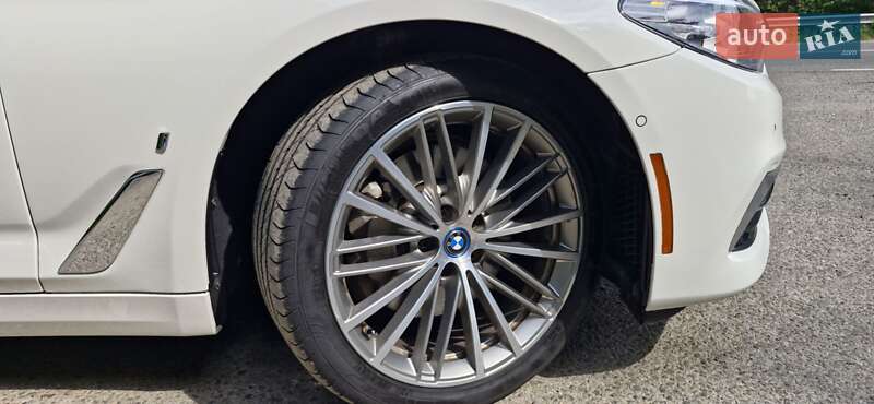 Седан BMW 5 Series 2018 в Ужгороде