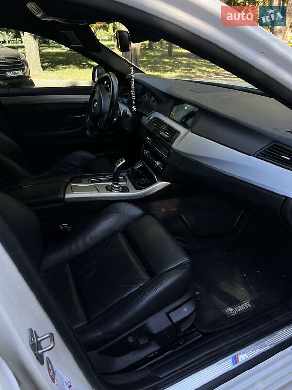 Седан BMW 5 Series 2011 в Конотопе