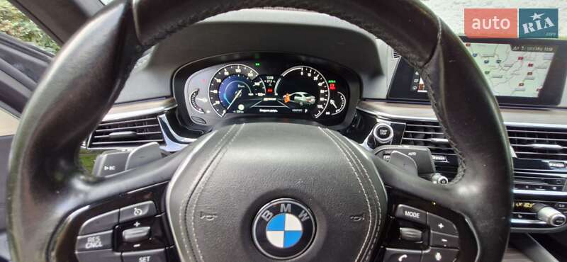 Седан BMW 5 Series 2018 в Ужгороде