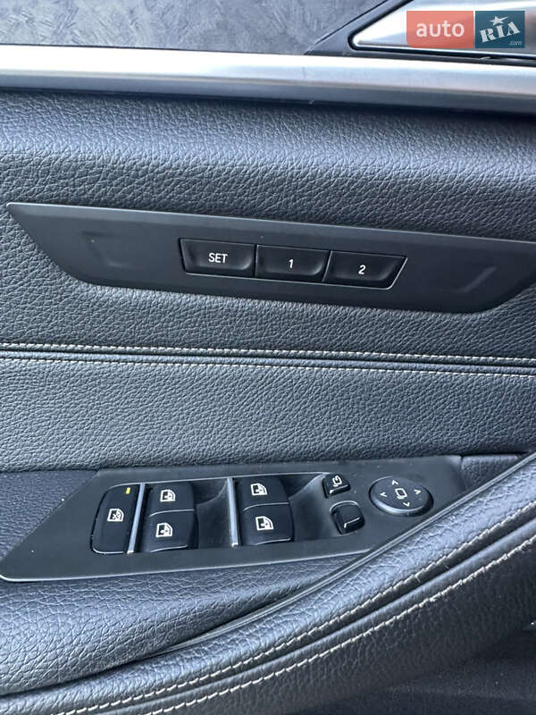 Седан BMW 5 Series 2018 в Одессе фото 40 Седан BMW 5 Series 2018 в Одессе