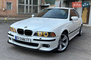 Седан BMW 5 Series 2000 в Рівному