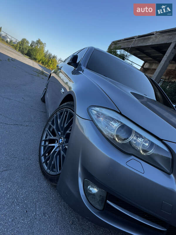 Седан BMW 5 Series 2010 в Вінниці