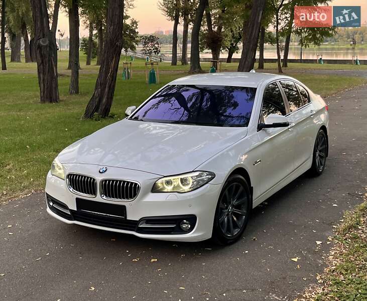 BMW 5 Series 2016