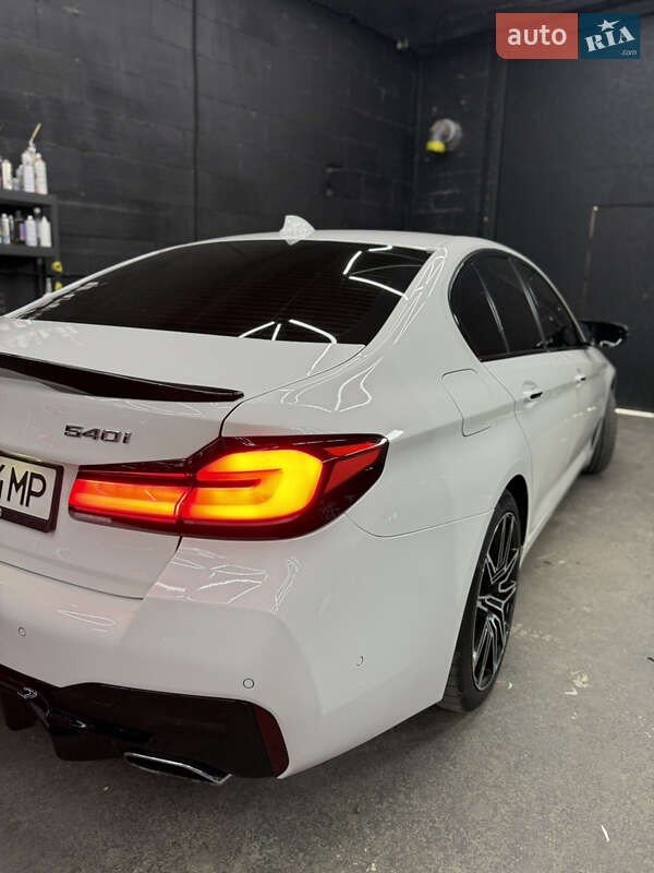 Седан BMW 5 Series 2017 в Киеве