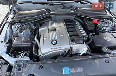 Седан BMW 5 Series 2005 в 