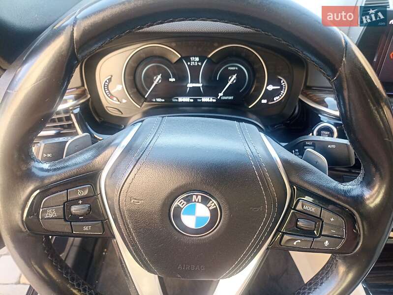 Седан BMW 5 Series 2018 в Днепре фото 16 Седан BMW 5 Series 2018 в Днепре