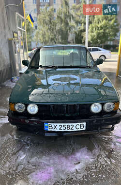 Седан BMW 5 Series 1992 в Хмельницком