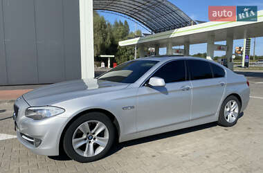 Седан BMW 5 Series 2012 в 