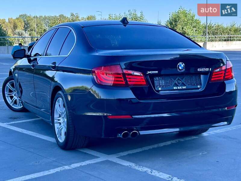 Седан BMW 5 Series 2013 в Киеве