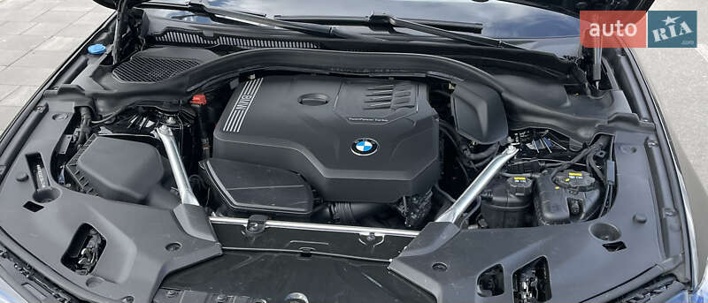 Седан BMW 5 Series 2019 в Киеве