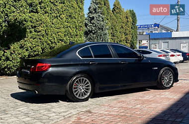 Седан BMW 5 Series 2012 в  фото 4 Седан BMW 5 Series 2012 в