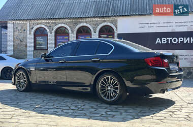 Седан BMW 5 Series 2012 в  фото 7 Седан BMW 5 Series 2012 в